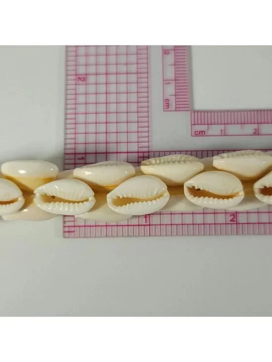 VTG Handmade Cowrie Puka Shells Beaded Lei Hawaii Beach Tiki Necklace 36" - Picture 5 of 5